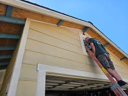 Siding Removal and Disposal in Collierville, TN